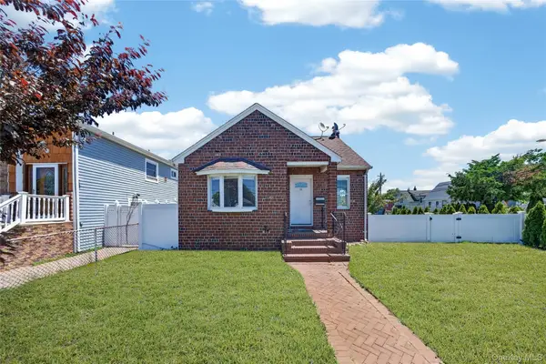 86 Remsen Avenue, Hempstead, NY 11550