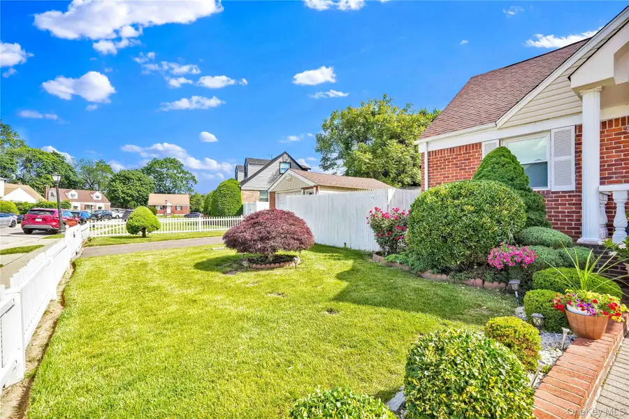 3 Ash Court, Hempstead, NY 11550 - #3