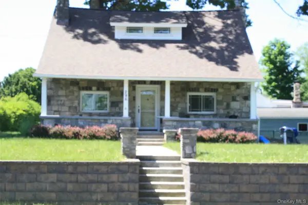 296 Lakeshore Drive E, Carmel, NY 10512
