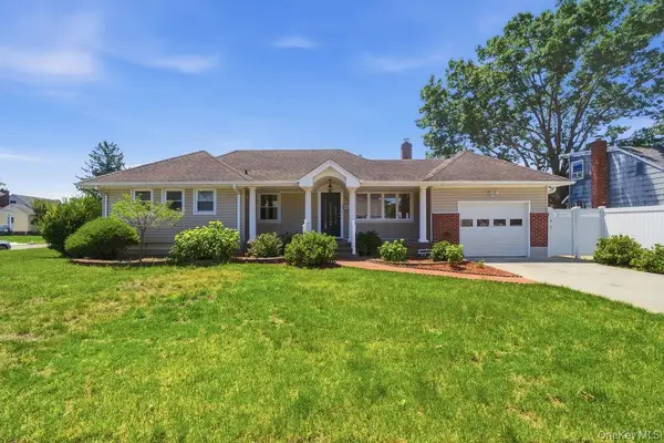 2934 Kinloch Road, Wantagh, NY 11793