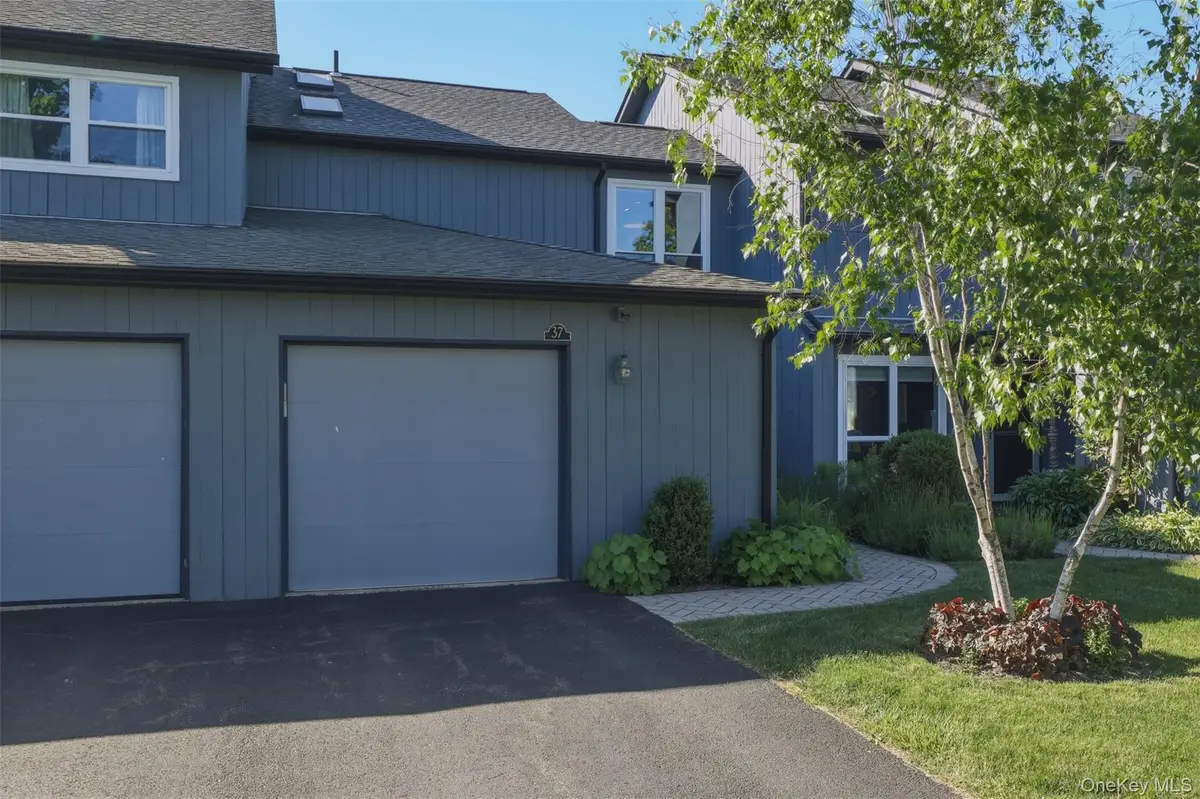 37 Pond Drive E, Rhinebeck, NY 12572 - #1