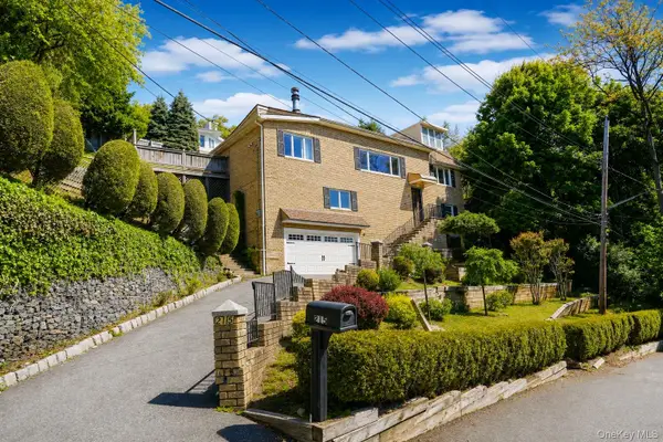 215 Coverly Avenue, Staten Island, NY 10301