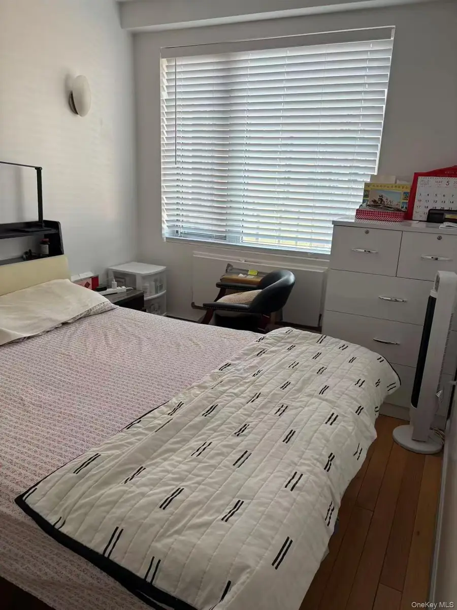 13621 Latimer Place #6G, Flushing, NY 11354 - #3