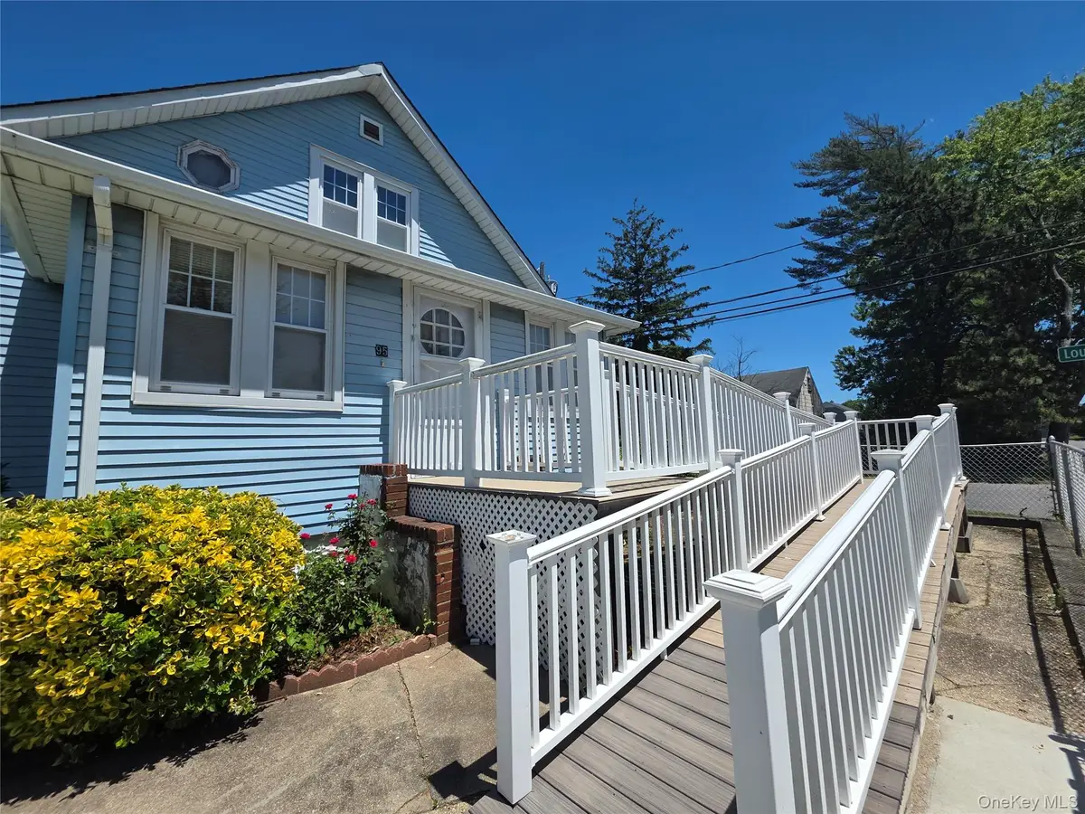 95 28th Street, Copiague, NY 11726 - #1
