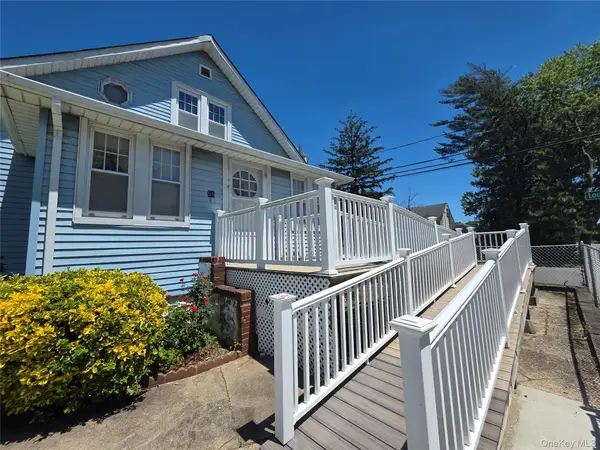 95 28th Street, Copiague, NY 11726