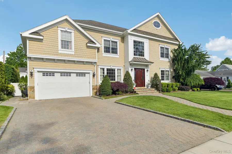 217 Wellington Road, Garden City, NY 11530 - #2
