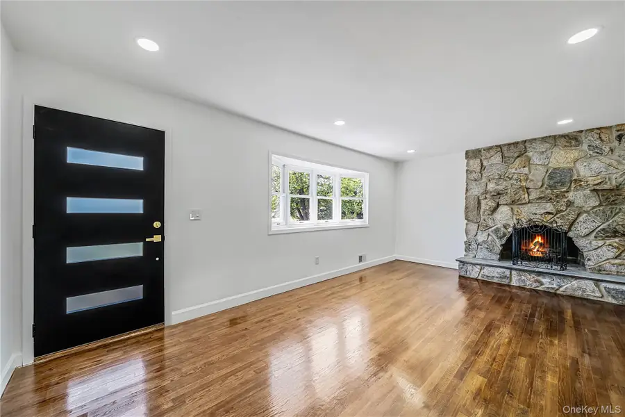 267 Woodhull Avenue, Port Jefferson Station, NY 11776 - #2