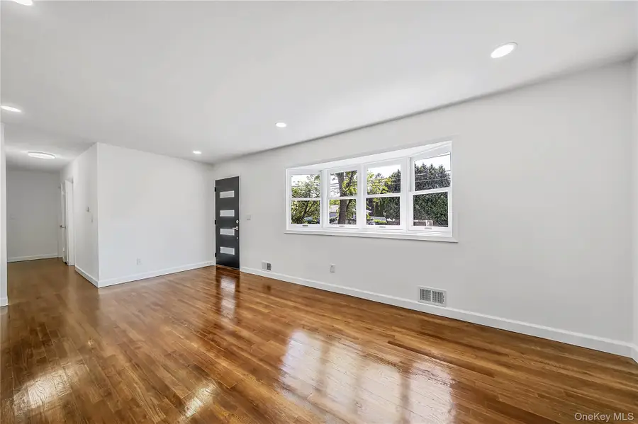 267 Woodhull Avenue, Port Jefferson Station, NY 11776 - #3