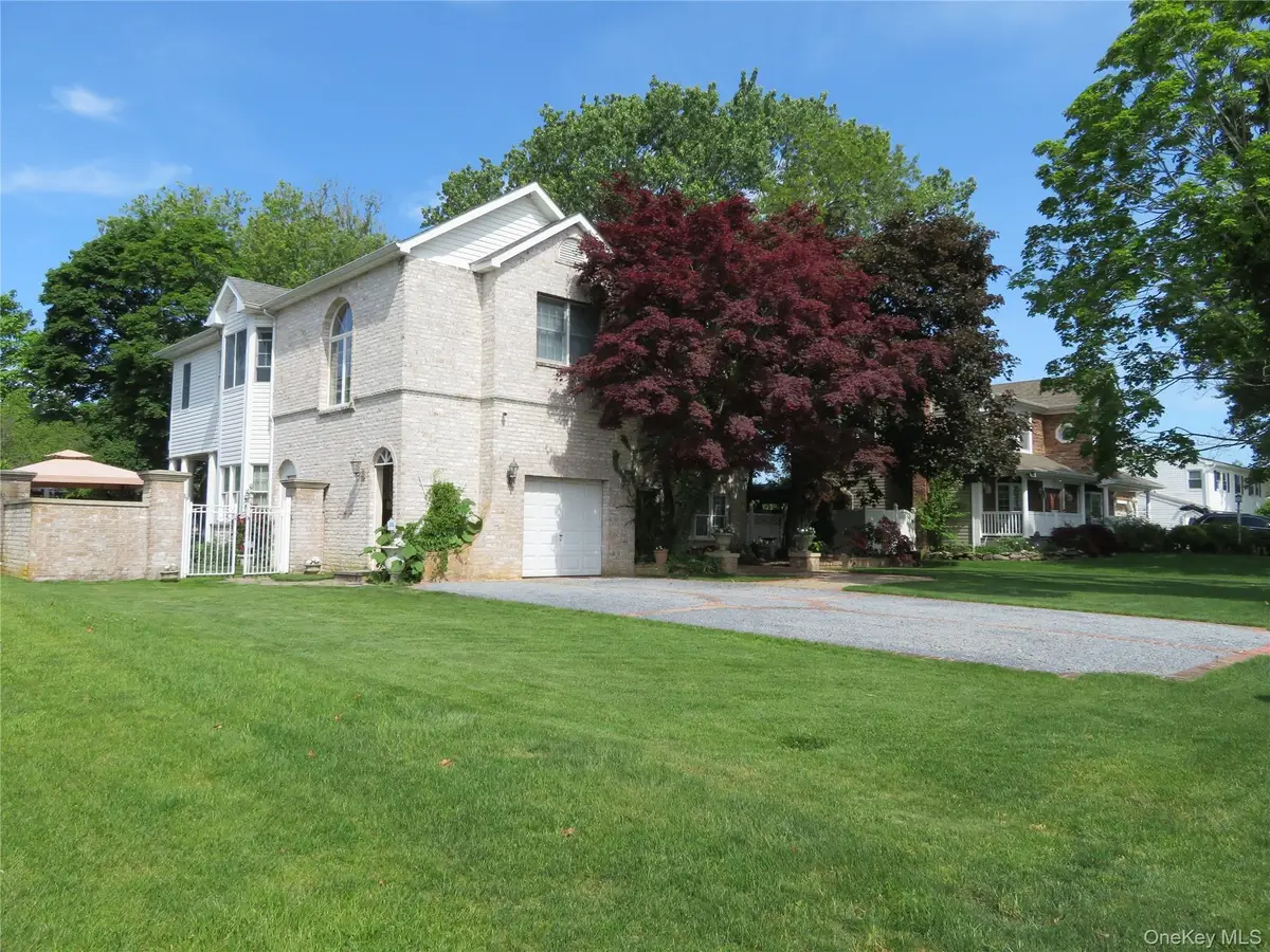 6 Naybor Avenue, Medford, NY 11763 - #1
