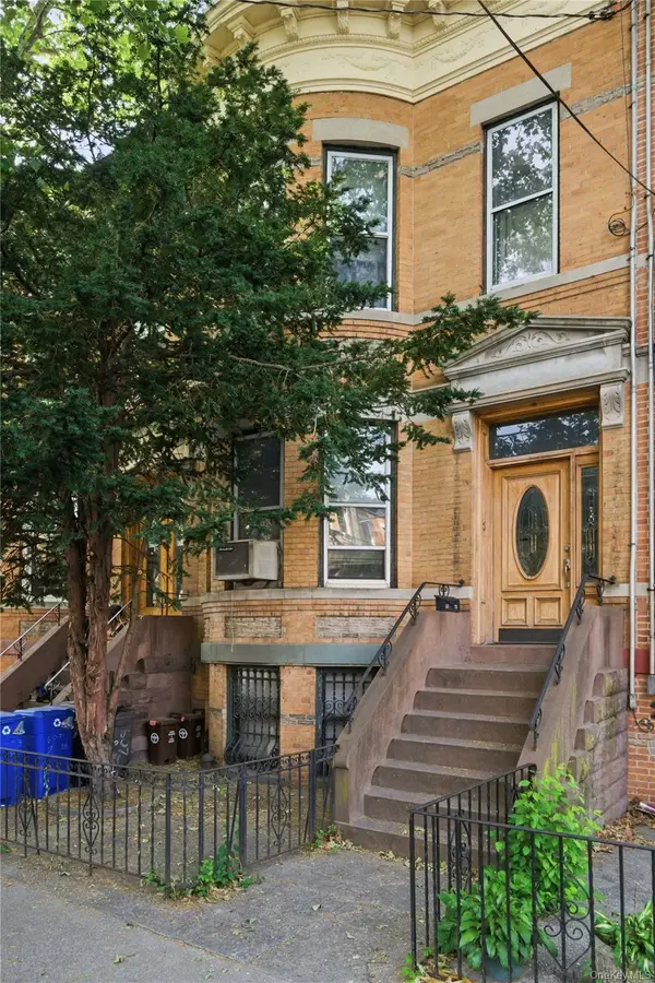 60-73 69th Avenue, Ridgewood, NY 11385