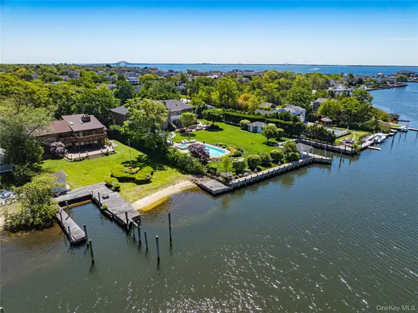 164 W Islip Road, West Islip, NY 11795