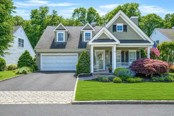 116 Golden Spruce Drive, Calverton, NY 11933
