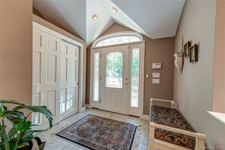 3 Hunter Court, Dix Hills, NY 11746 - #3