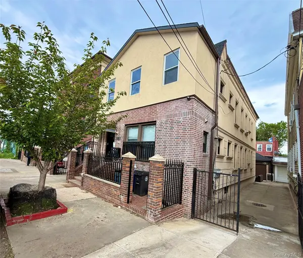 5718 79th Avenue, Glendale, NY 11385