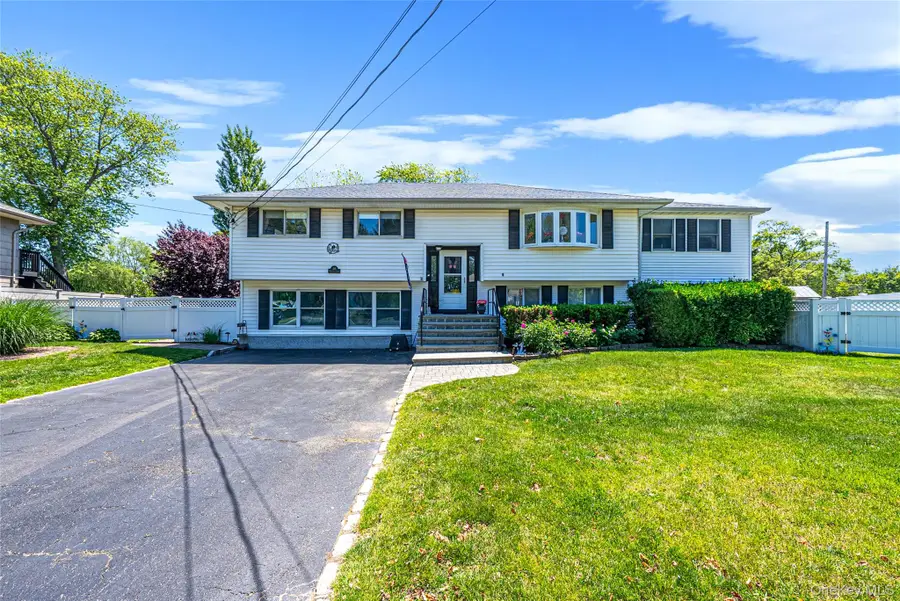 20 Rochelle Court, Amityville, NY 11701 - #2