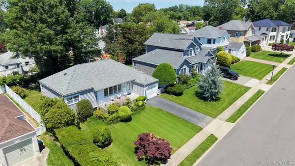 14 Webb Hill Road, Great Neck, NY 11020