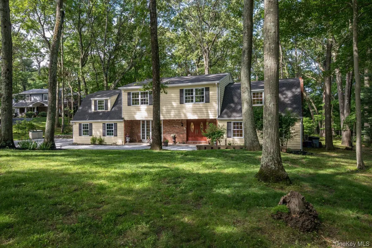 33 Bob O Link Lane, Northport, NY 11768 - #1