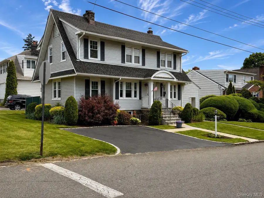 118 Gaylor Road, Scarsdale, NY 10583 - #2