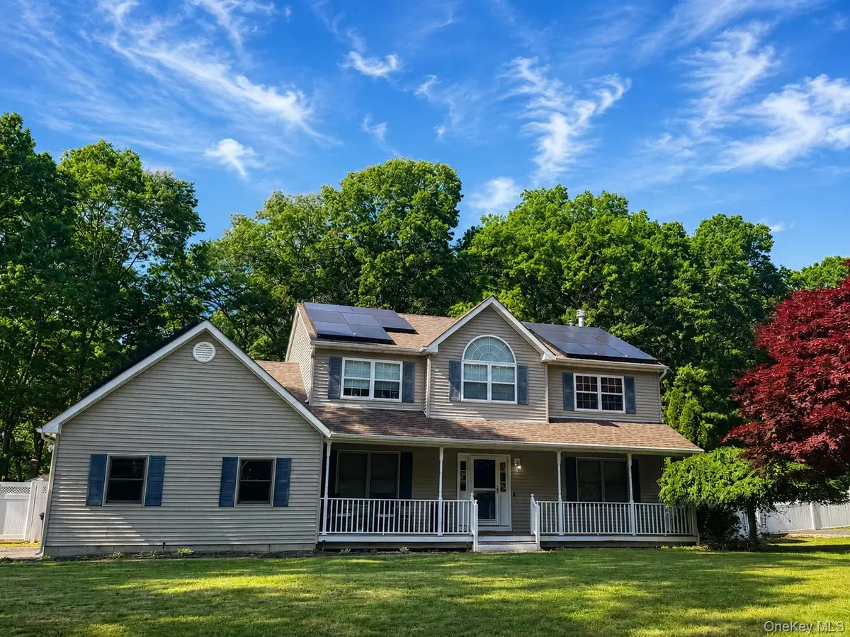 27 4th Avenue, Rocky Point, NY 11778 - #1