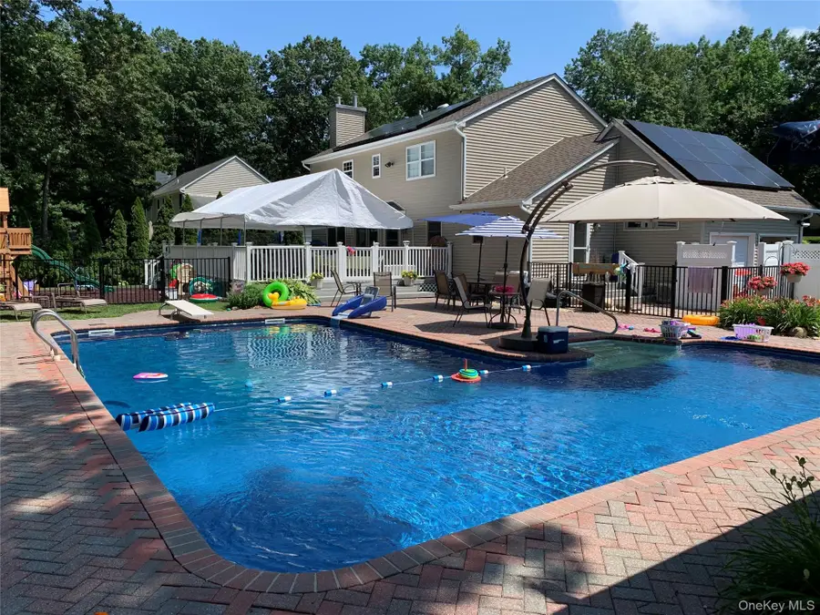 27 4th Avenue, Rocky Point, NY 11778 - #2