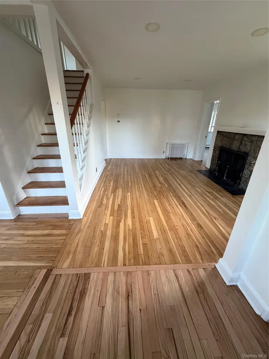 94 E Fenimore Street, Valley Stream, NY 11580 - #3