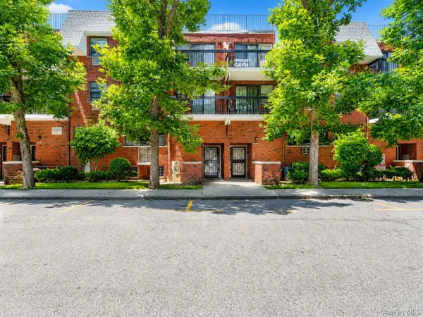 7108 Sutton Place #1, Fresh Meadows, NY 11365