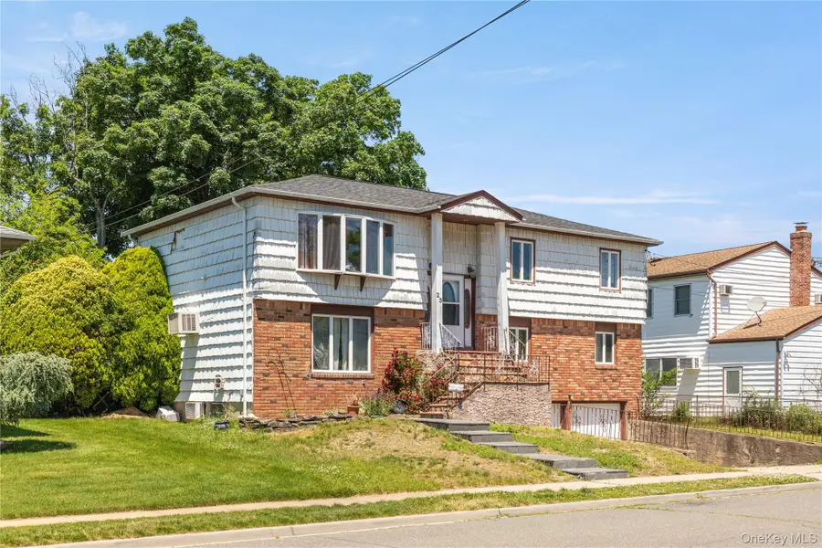 23 3rd Avenue, Farmingdale, NY 11735 - #3