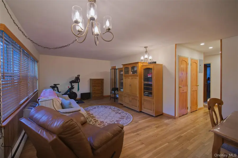 9 Farber Drive #9, West Babylon, NY 11704 - #2