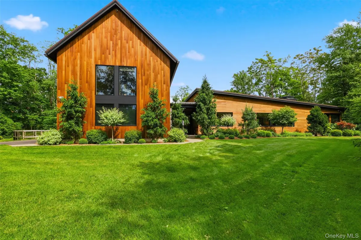 44 Woodlands Trail, Clinton Corners, NY 12514 - #1