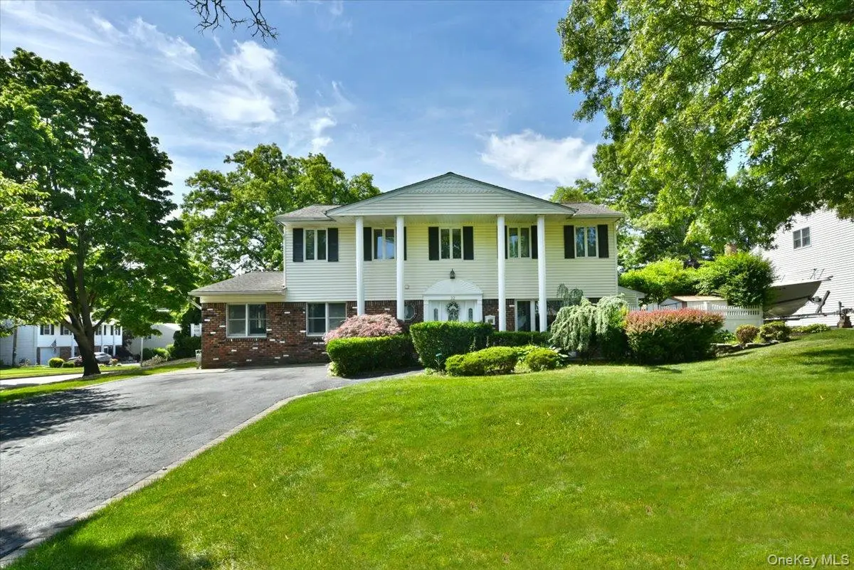 22 Chatham Road, Commack, NY 11725 - #1