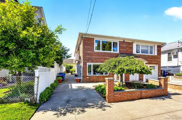 125-16 5th Avenue, College Point, NY 11356