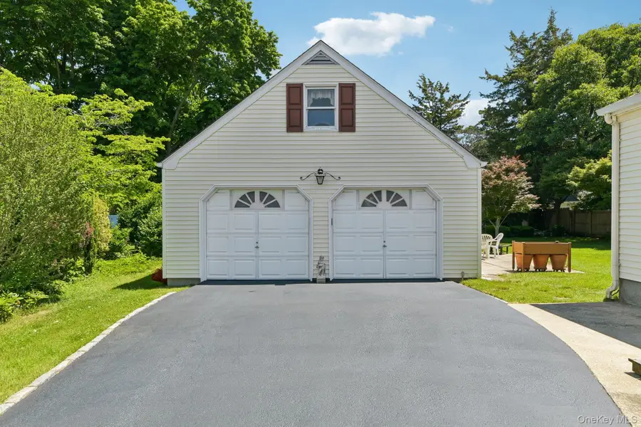 33 Cornell Street, East Northport, NY 11731 - #2