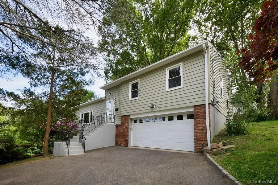 72 Hickory Hill Drive, Dobbs Ferry, NY 10522 - #2