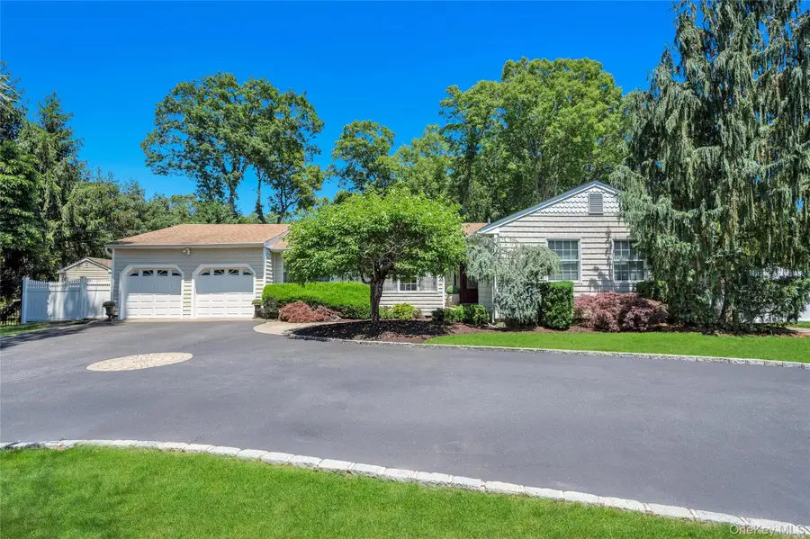 109 Shirley Court, Smithtown, NY 11787 - #2