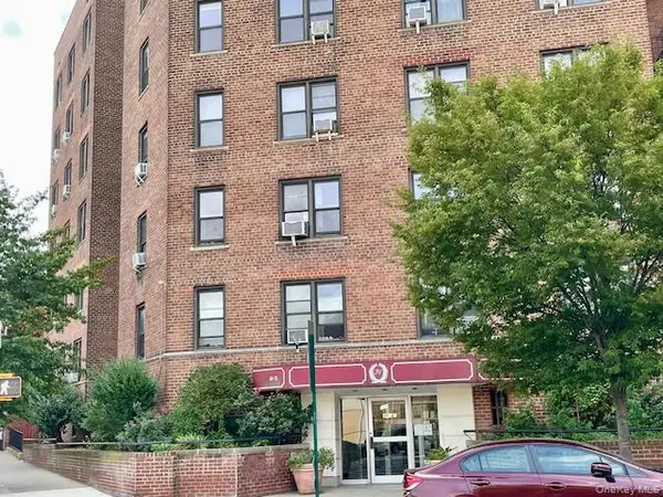 48-21 40th Street #4B, Sunnyside, NY 11104
