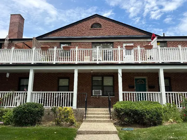 196-69 73 Avenue #2, Fresh Meadows, NY 11366