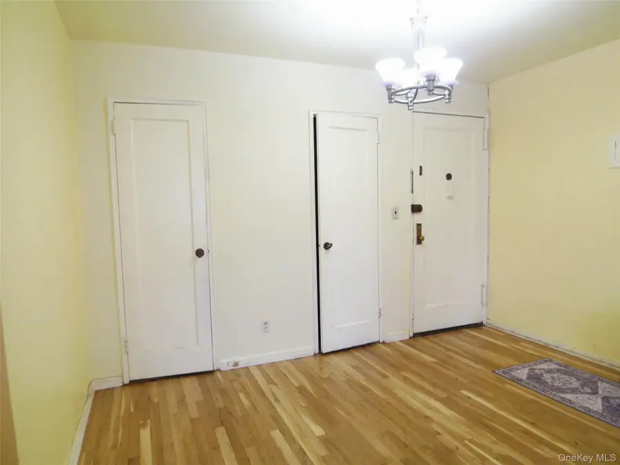 1 Fisher Drive #520, Mount Vernon, NY 10552 - #3