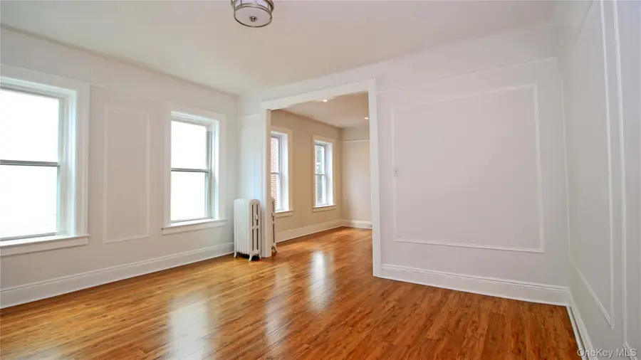 Address Withheld By Seller, Astoria, NY 11103 - #2