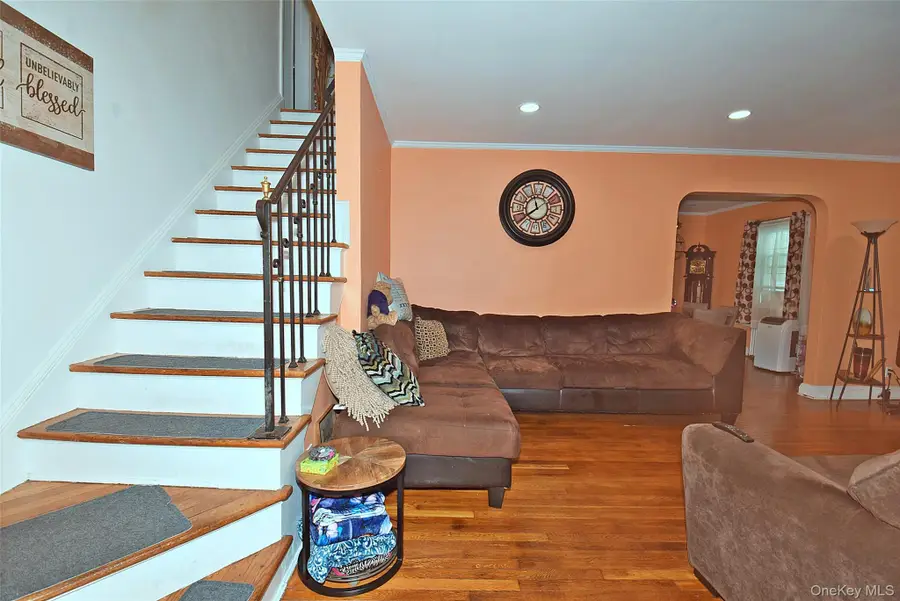 1020 Garden Place, Baldwin, NY 11510 - #3
