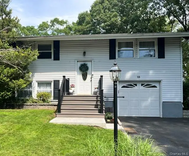 15 Cabin Lane, East Setauket, NY 11733 - #1