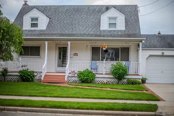 162 N Elm Street, Massapequa, NY 11758