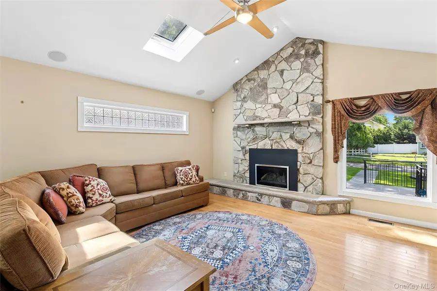54 Breezy Point Road, Wading River, NY 11792 - #3
