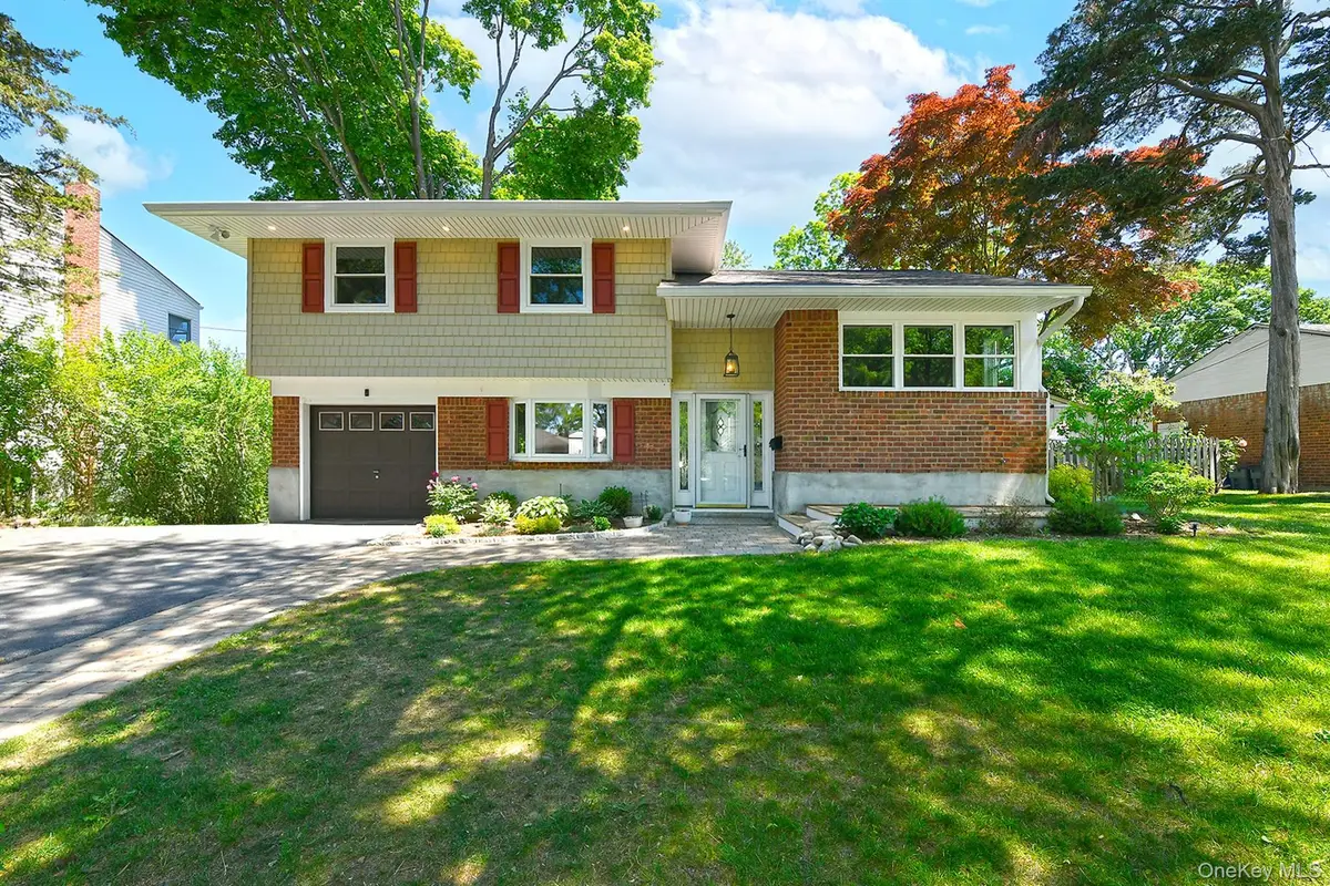 7 Rensselaer Drive, Commack, NY 11725 - #1
