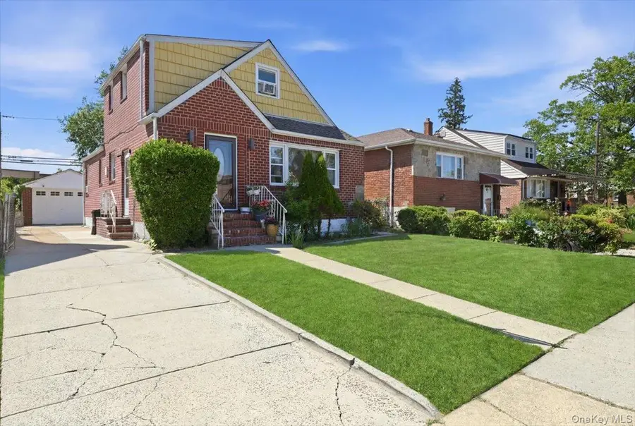 79 Wellington Road, Elmont, NY 11003 - #2