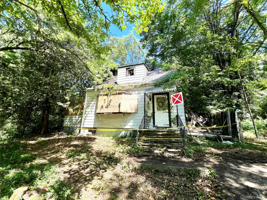 11 Knolls Road, Poughkeepsie, NY 12601 - #2