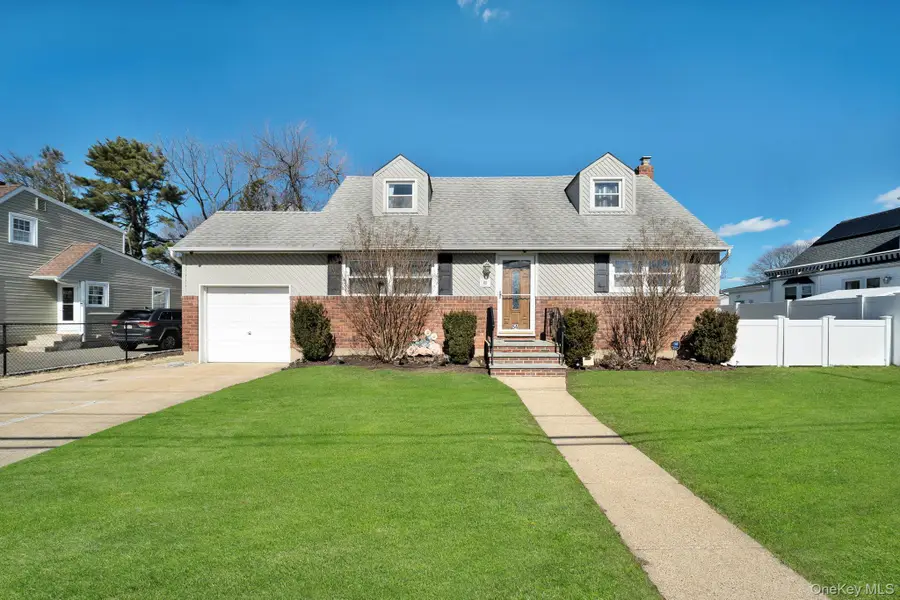 54 Cypress Avenue, Bethpage, NY 11714 - #2