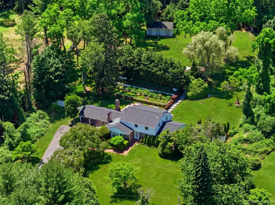 279 Hillcrest Lane, Upper Brookville, NY 11771 - #3