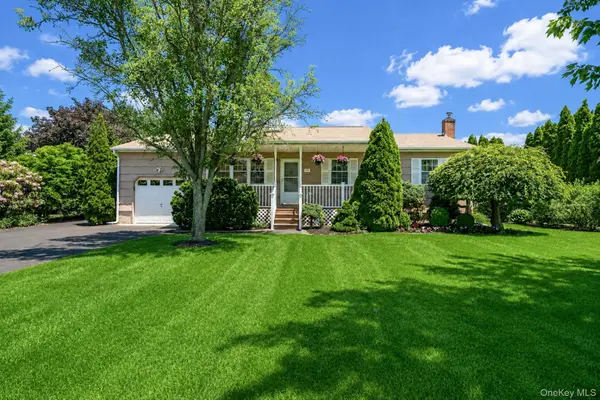 100 Donna Drive, Baiting Hollow, NY 11933
