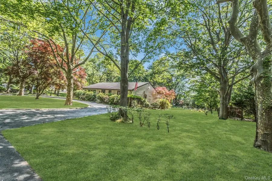 1 Duffy Court, Northport, NY 11768 - #2