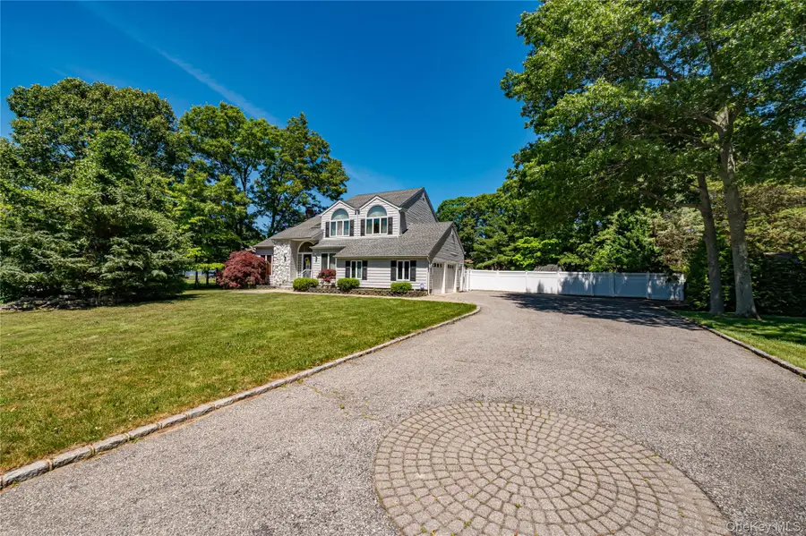 11 Annemarie Drive, Saint James, NY 11780 - #2